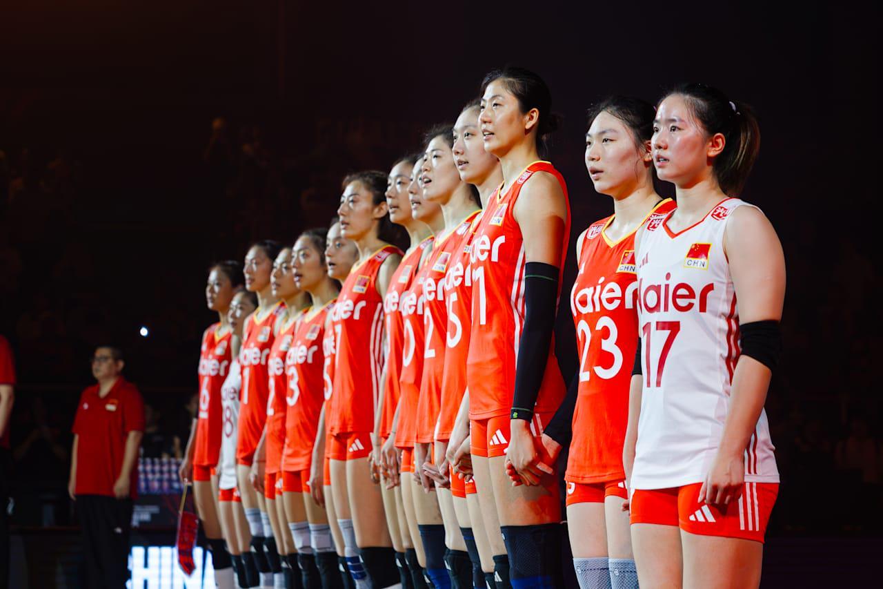 CCTV5直播！中国女排vs法国，如果2-3爆冷输球了，请不要批评她们